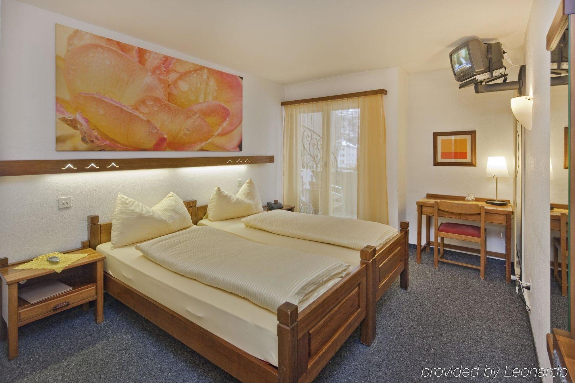 Hotel - Self Check-in 3*