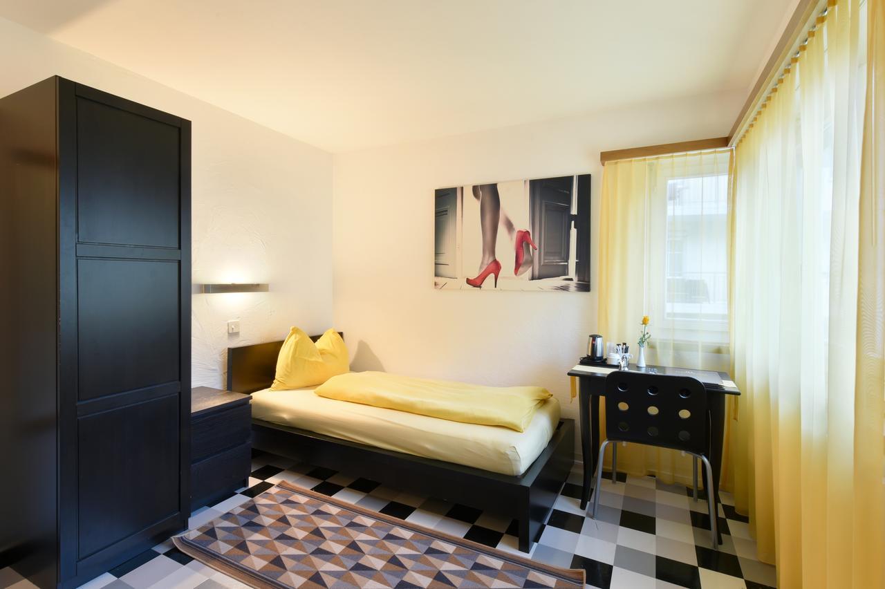 - Self Check-in Hotel 3*